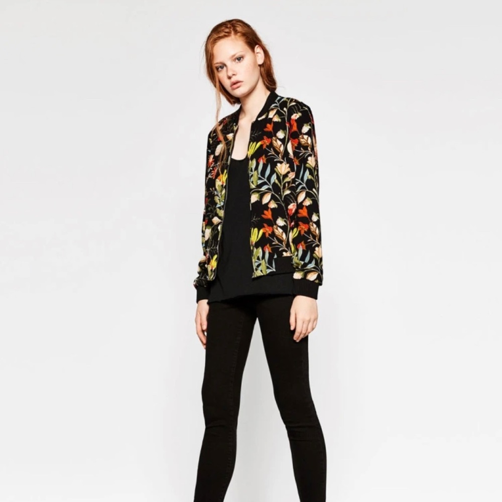 SUPER SALE 🎉 ZARA | Trafaluc Outerwear (Floral Bomber Jacket)